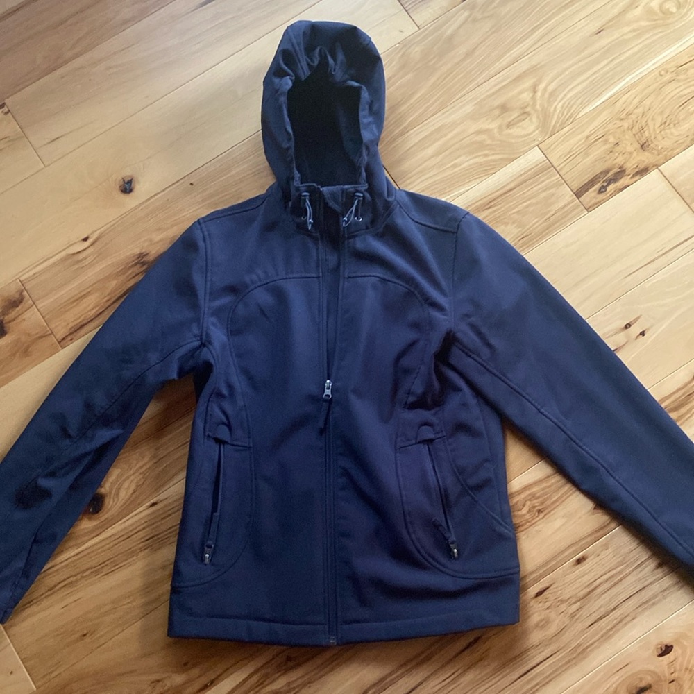 Women’s soft shell free country jacket size small